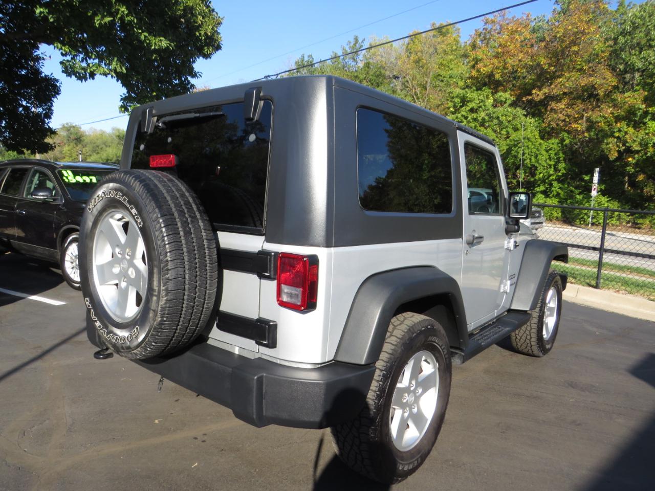 Jeep Wrangler 4WD 2dr Sport 2010