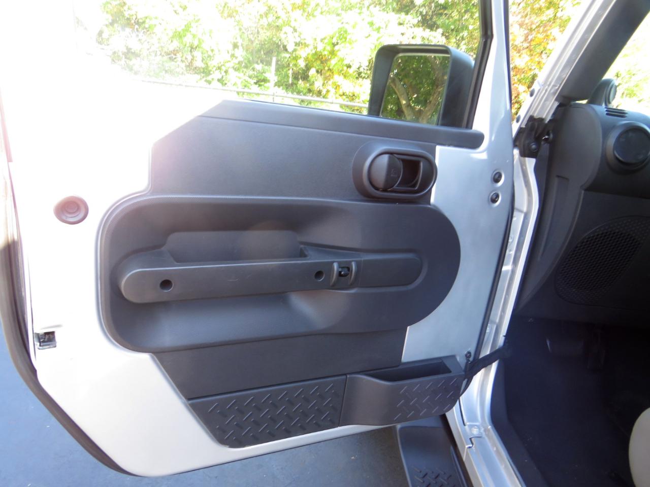 Jeep Wrangler 4WD 2dr Sport 2010