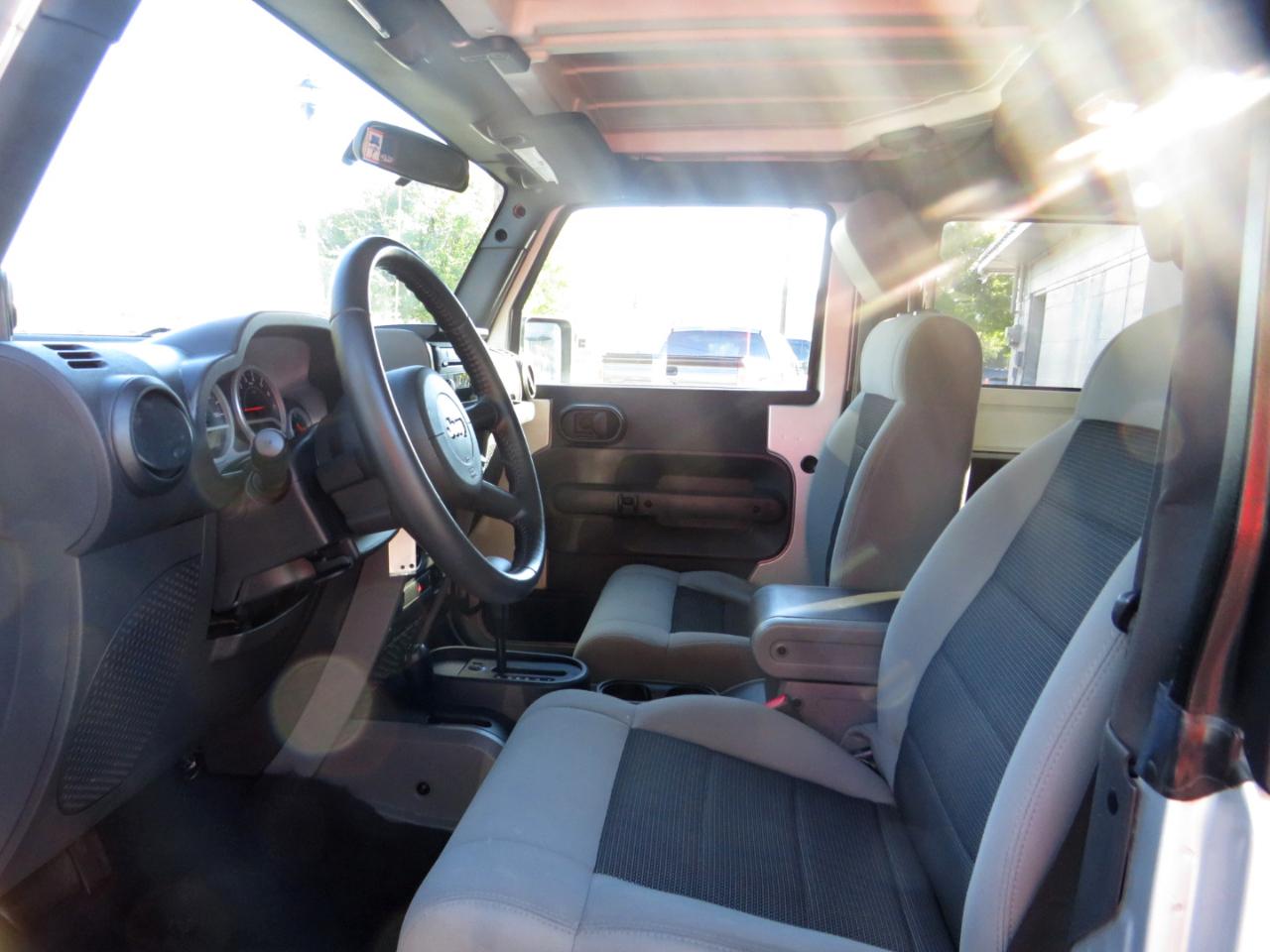 Jeep Wrangler 4WD 2dr Sport 2010