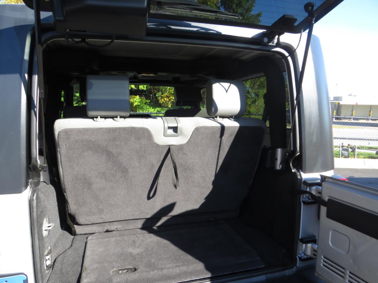 Jeep Wrangler 4WD 2dr Sport 2010
