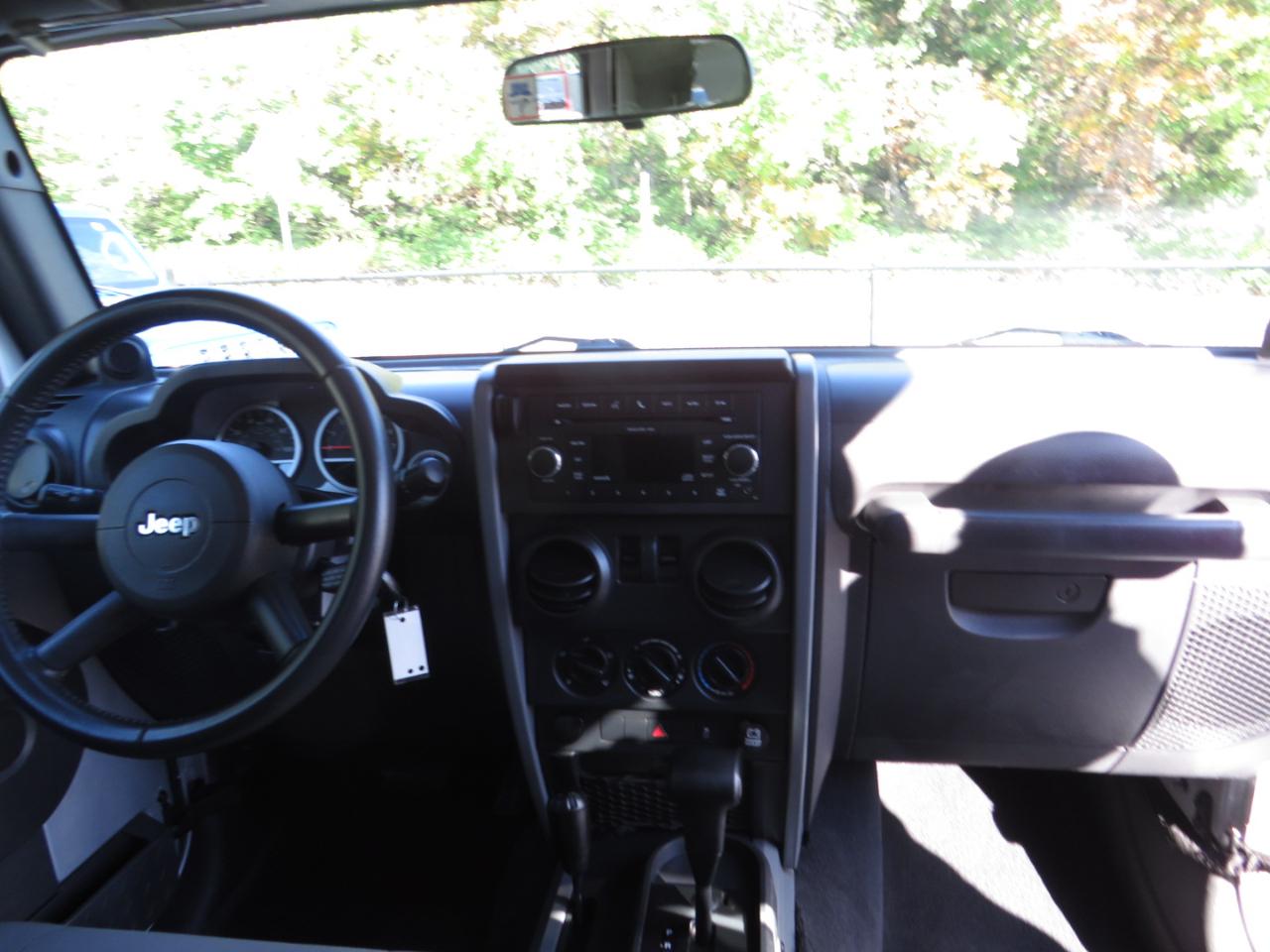Jeep Wrangler 4WD 2dr Sport 2010