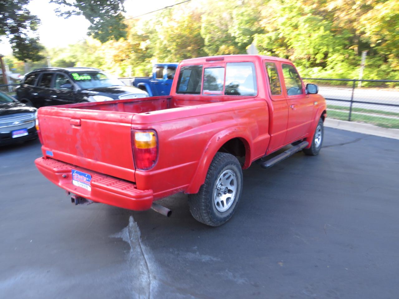 Mazda B-Series 2WD Truck Cab Plus 125" WB 3.0L Man DS 2003