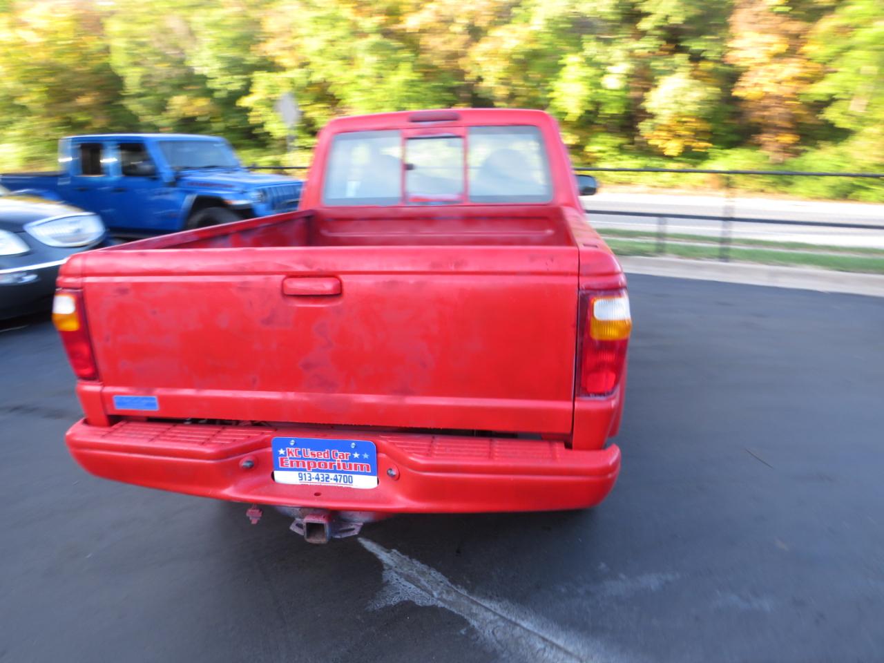 Mazda B-Series 2WD Truck Cab Plus 125" WB 3.0L Man DS 2003