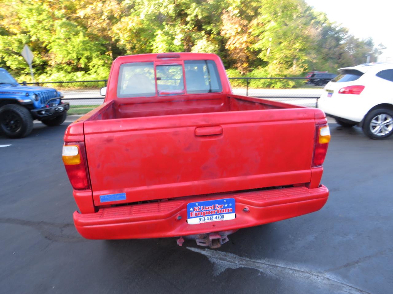 Mazda B-Series 2WD Truck Cab Plus 125" WB 3.0L Man DS 2003