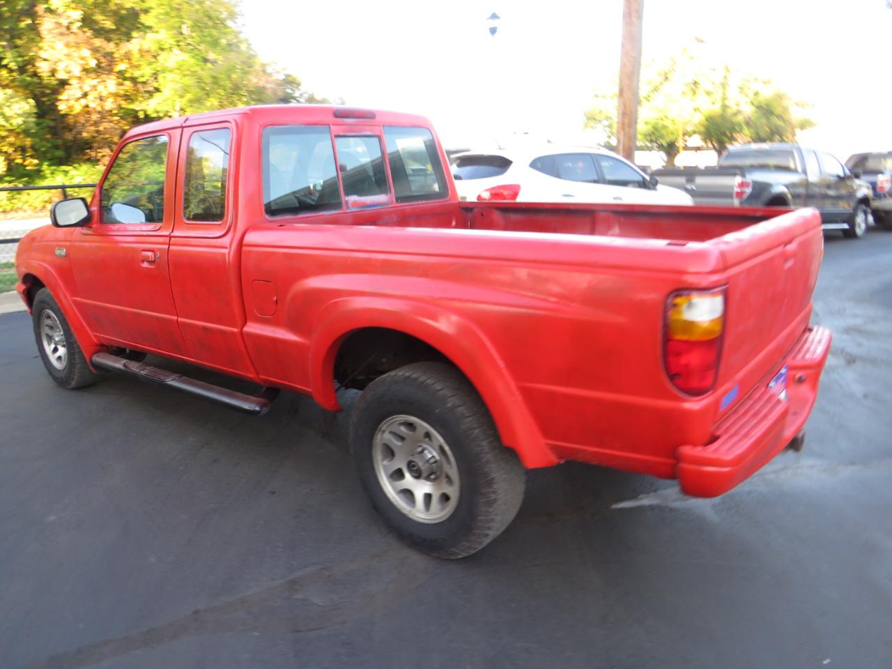 Mazda B-Series 2WD Truck Cab Plus 125" WB 3.0L Man DS 2003