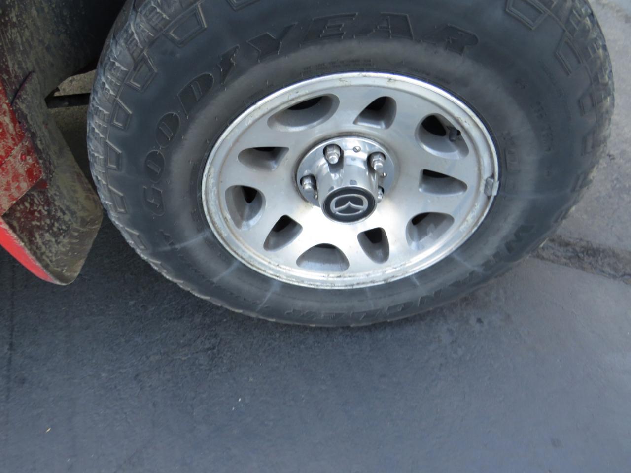 Mazda B-Series 2WD Truck Cab Plus 125" WB 3.0L Man DS 2003