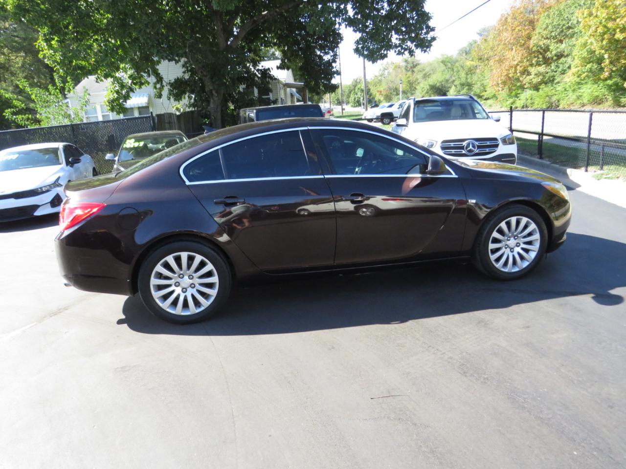 Buick Regal 4dr Sdn CXL Turbo TO4 (Russelsheim) *Ltd Avail* 2011
