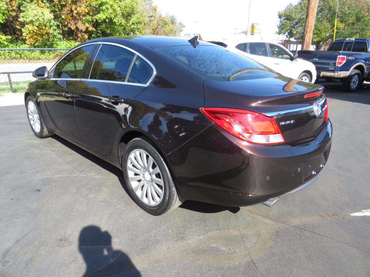 Buick Regal 4dr Sdn CXL Turbo TO4 (Russelsheim) *Ltd Avail* 2011