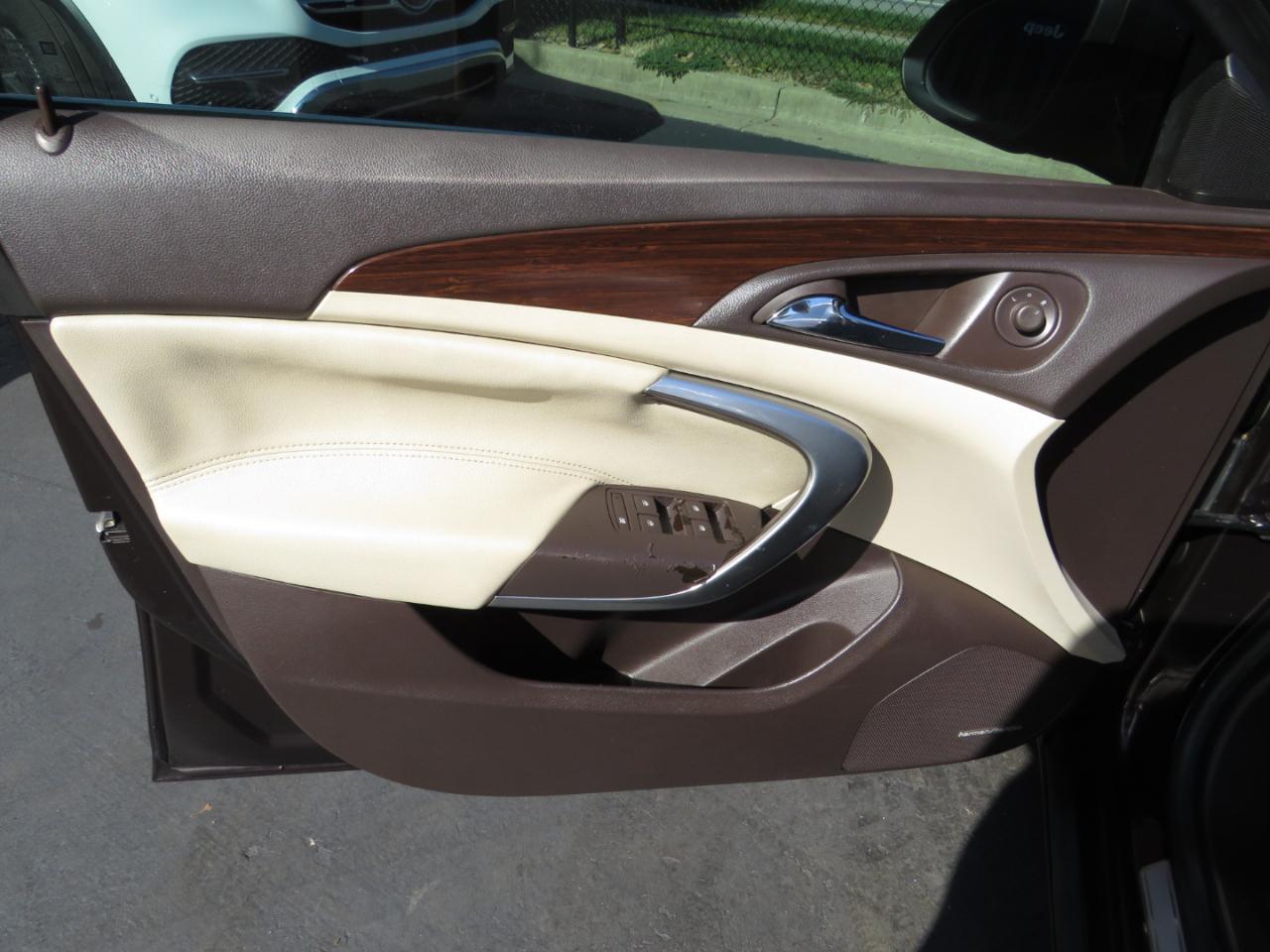Buick Regal 4dr Sdn CXL Turbo TO4 (Russelsheim) *Ltd Avail* 2011