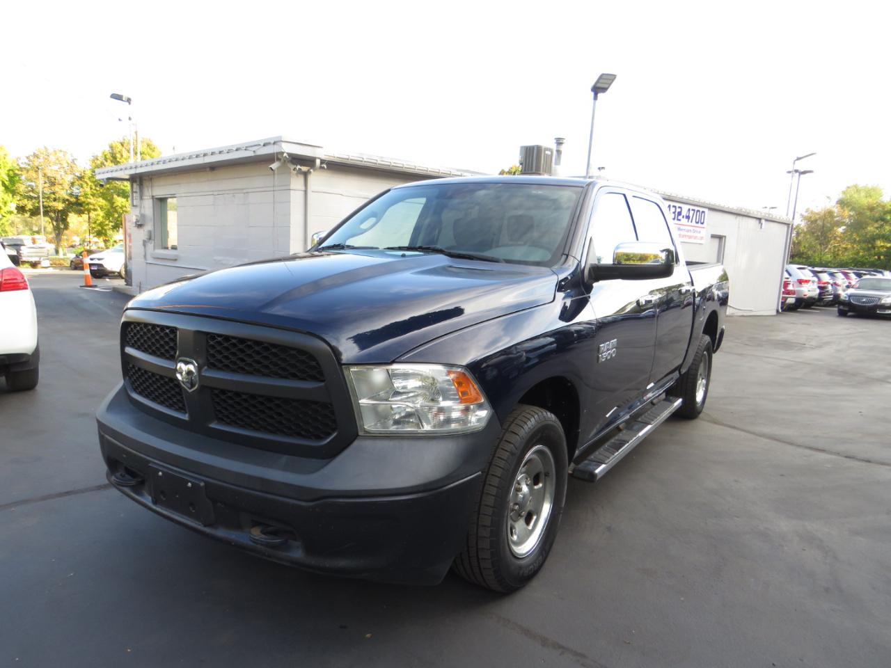 RAM 1500 4WD Crew Cab 140.5" Tradesman 2014