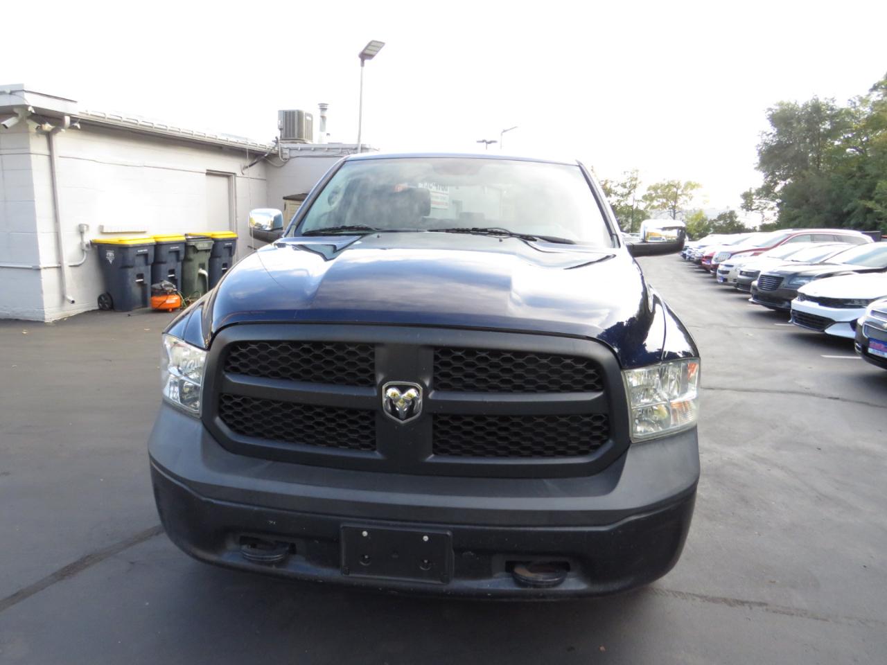 RAM 1500 4WD Crew Cab 140.5" Tradesman 2014