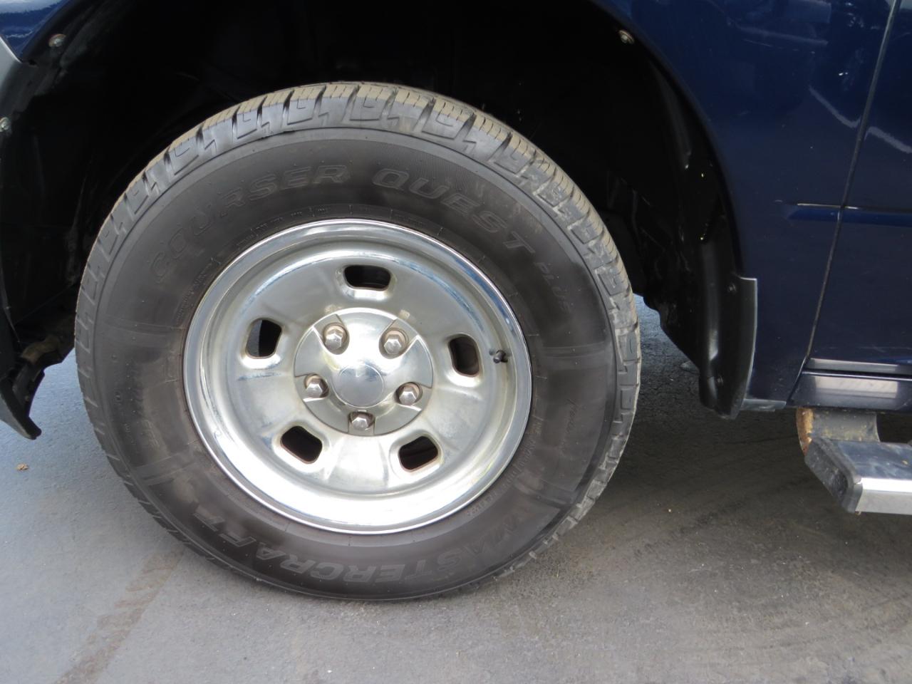 RAM 1500 4WD Crew Cab 140.5" Tradesman 2014
