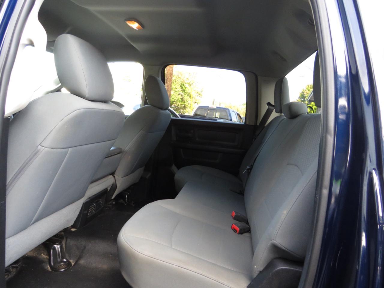 RAM 1500 4WD Crew Cab 140.5" Tradesman 2014