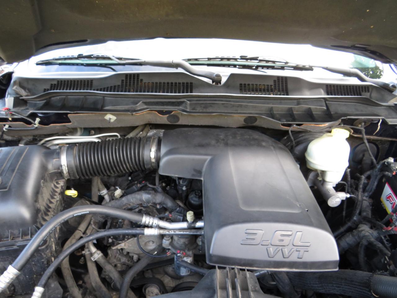 RAM 1500 4WD Crew Cab 140.5" Tradesman 2014