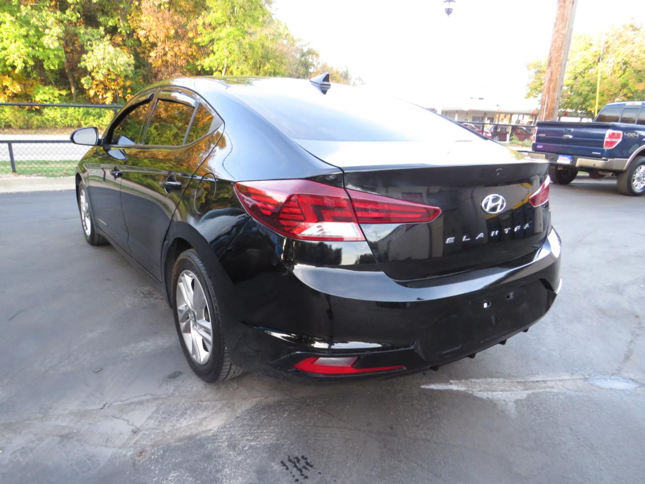 Hyundai Elantra SEL Auto 2019