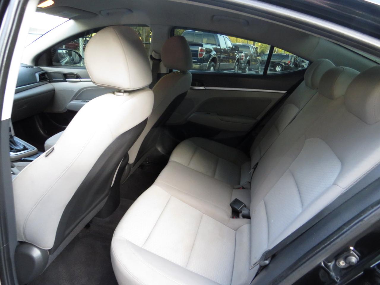 Hyundai Elantra SEL Auto 2019