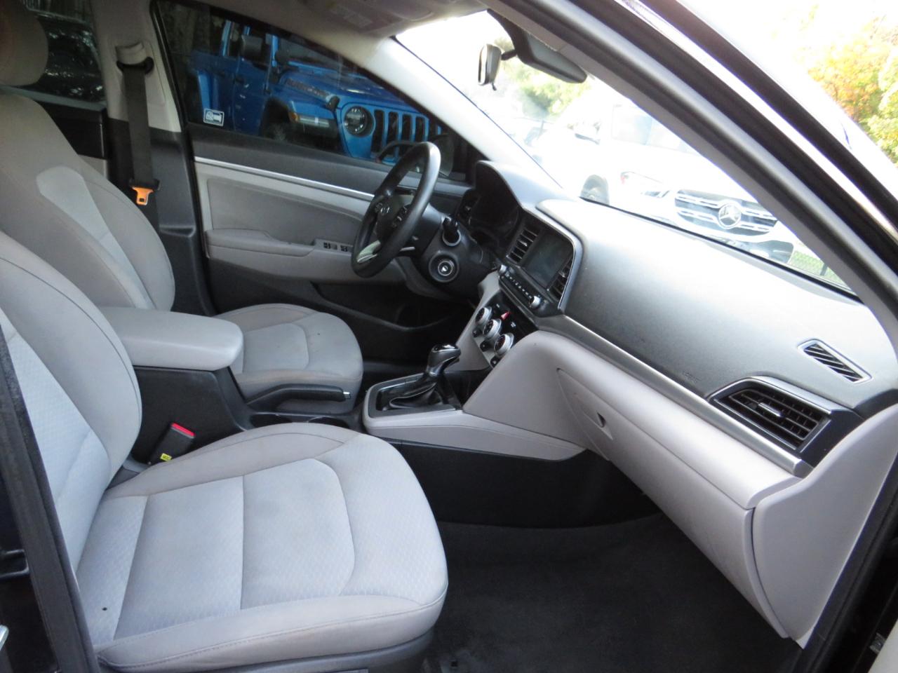 Hyundai Elantra SEL Auto 2019