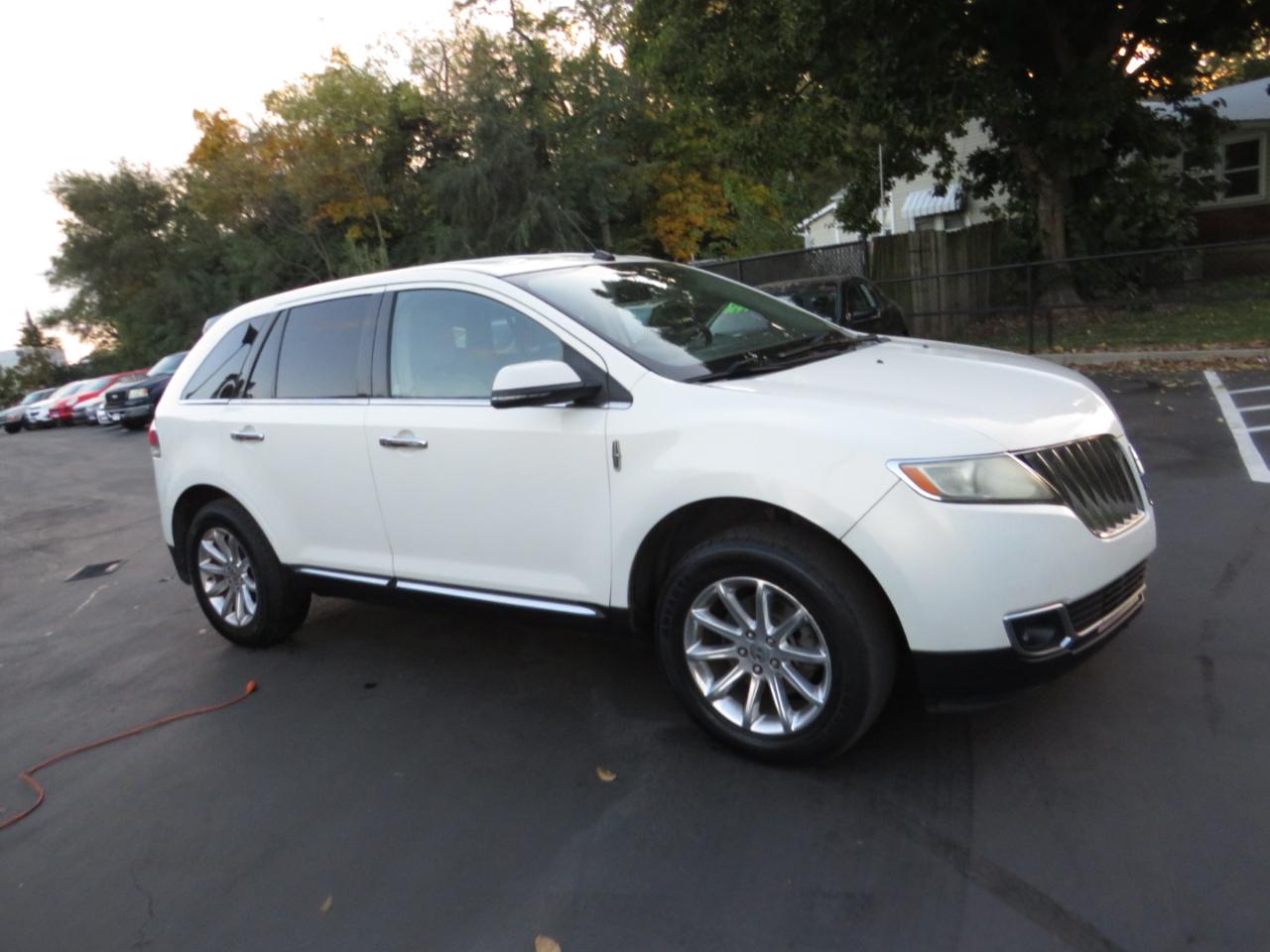 Lincoln MKX FWD 4dr 2012