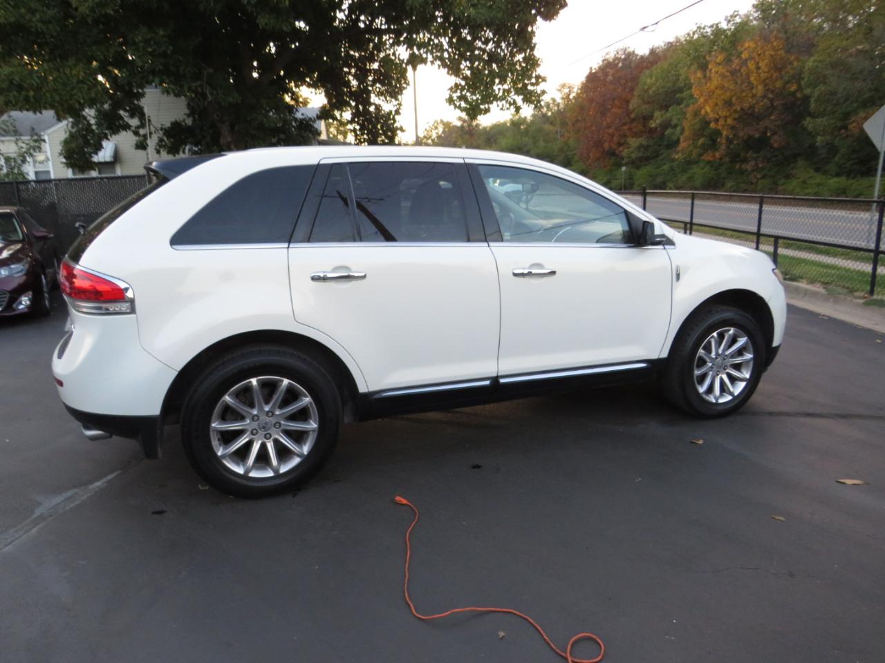 Lincoln MKX FWD 4dr 2012