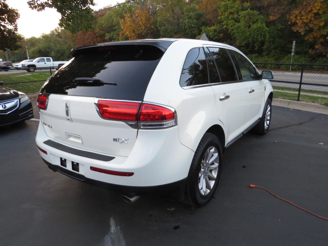 Lincoln MKX FWD 4dr 2012