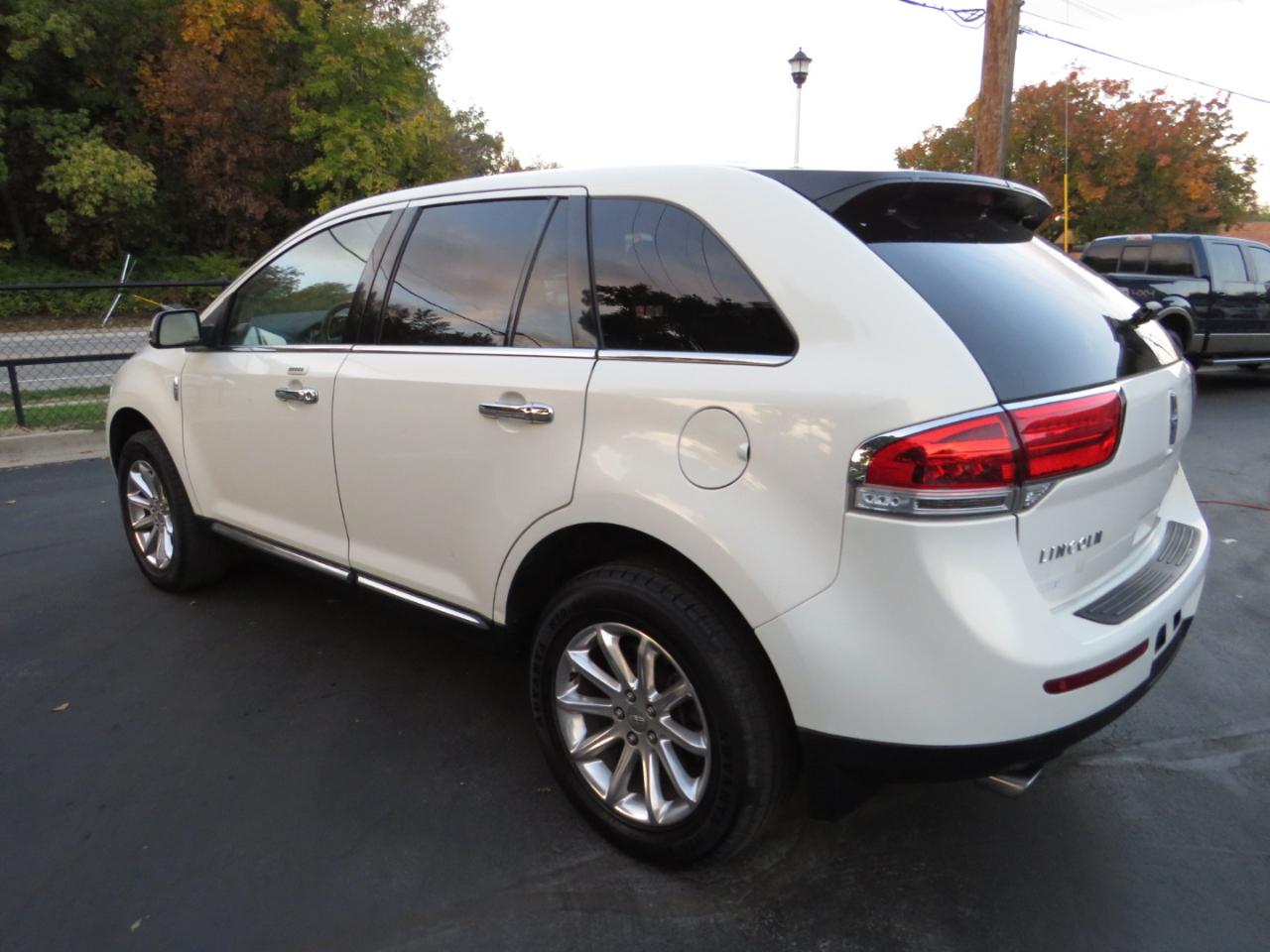 Lincoln MKX FWD 4dr 2012