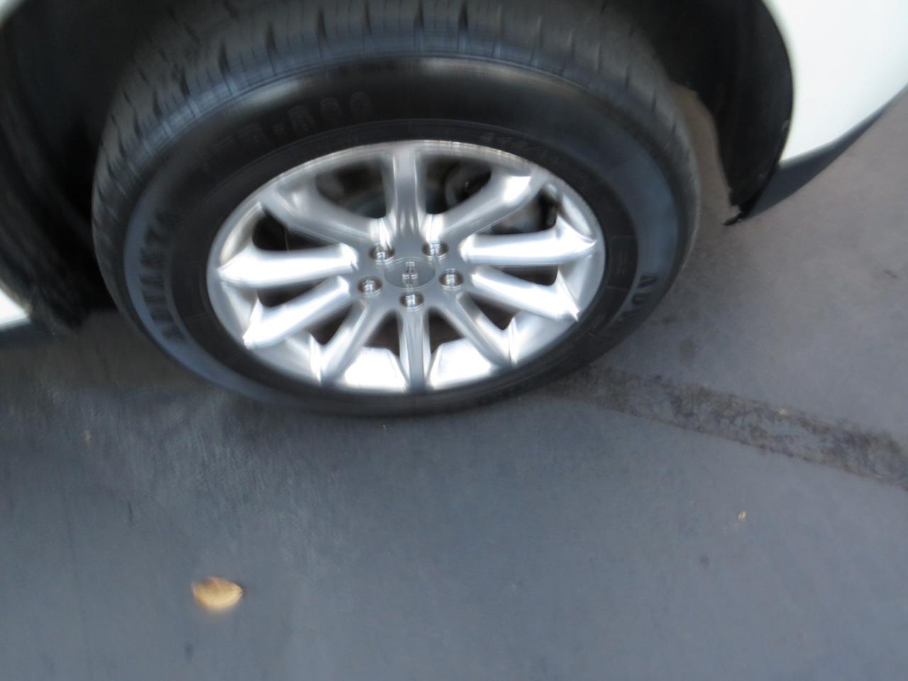Lincoln MKX FWD 4dr 2012