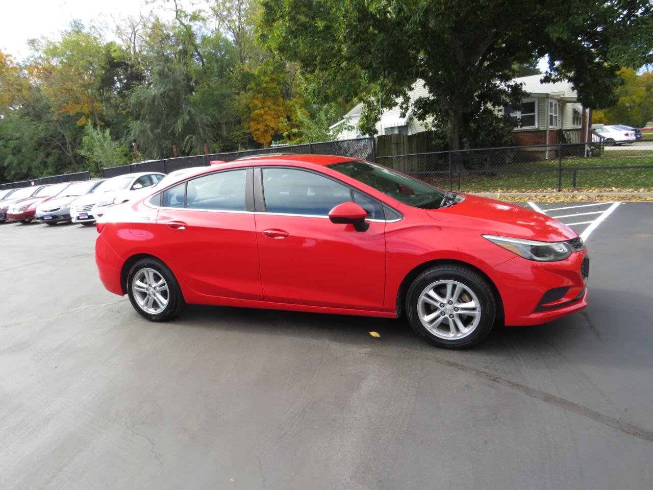 Chevrolet Cruze 4dr Sdn 1.4L LT w/1SD 2017