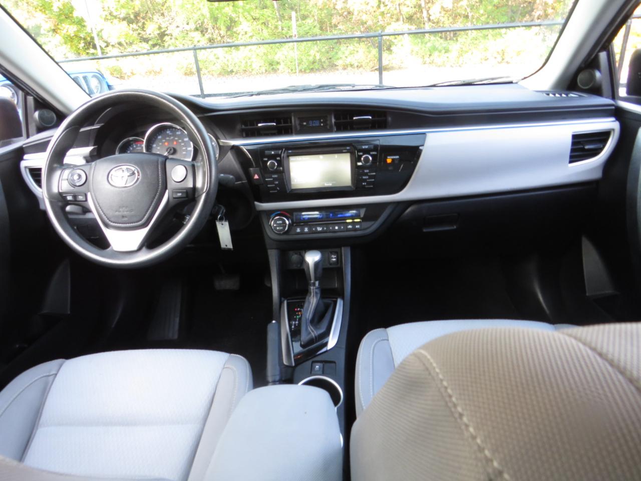 Toyota Corolla 4dr Sdn CVT S w/Special Edition Pkg (Natl) 2016