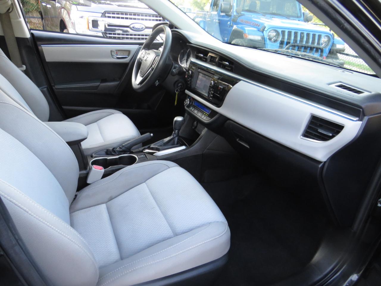 Toyota Corolla 4dr Sdn CVT S w/Special Edition Pkg (Natl) 2016