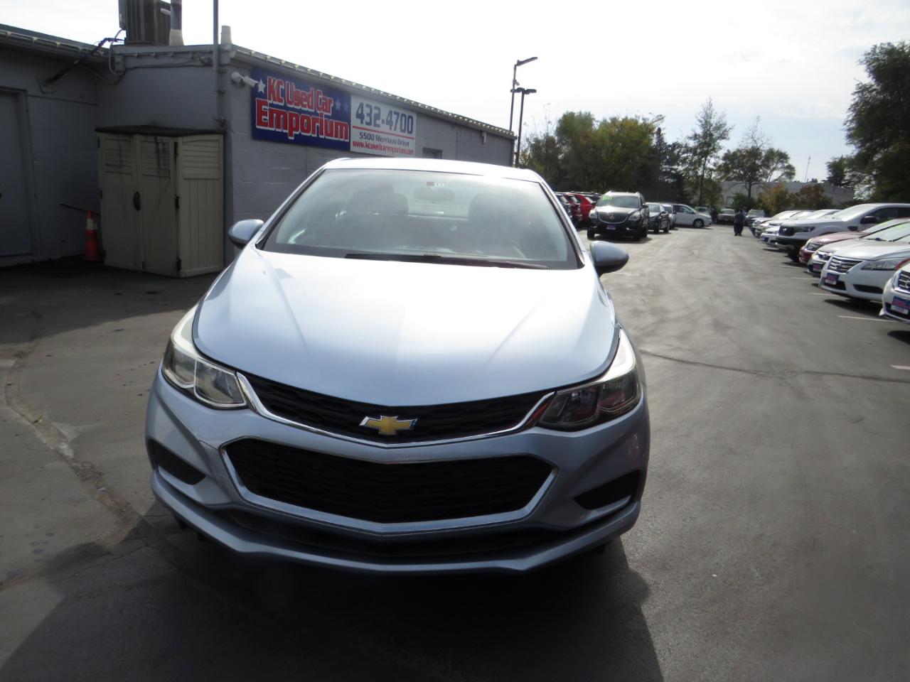Chevrolet Cruze 4dr Sdn 1.4L LS w/1SA 2018