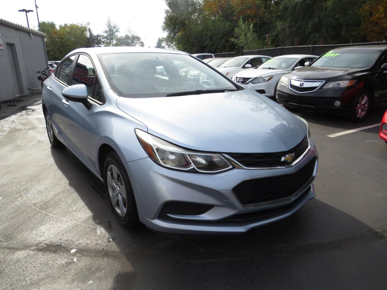 Chevrolet Cruze 4dr Sdn 1.4L LS w/1SA 2018