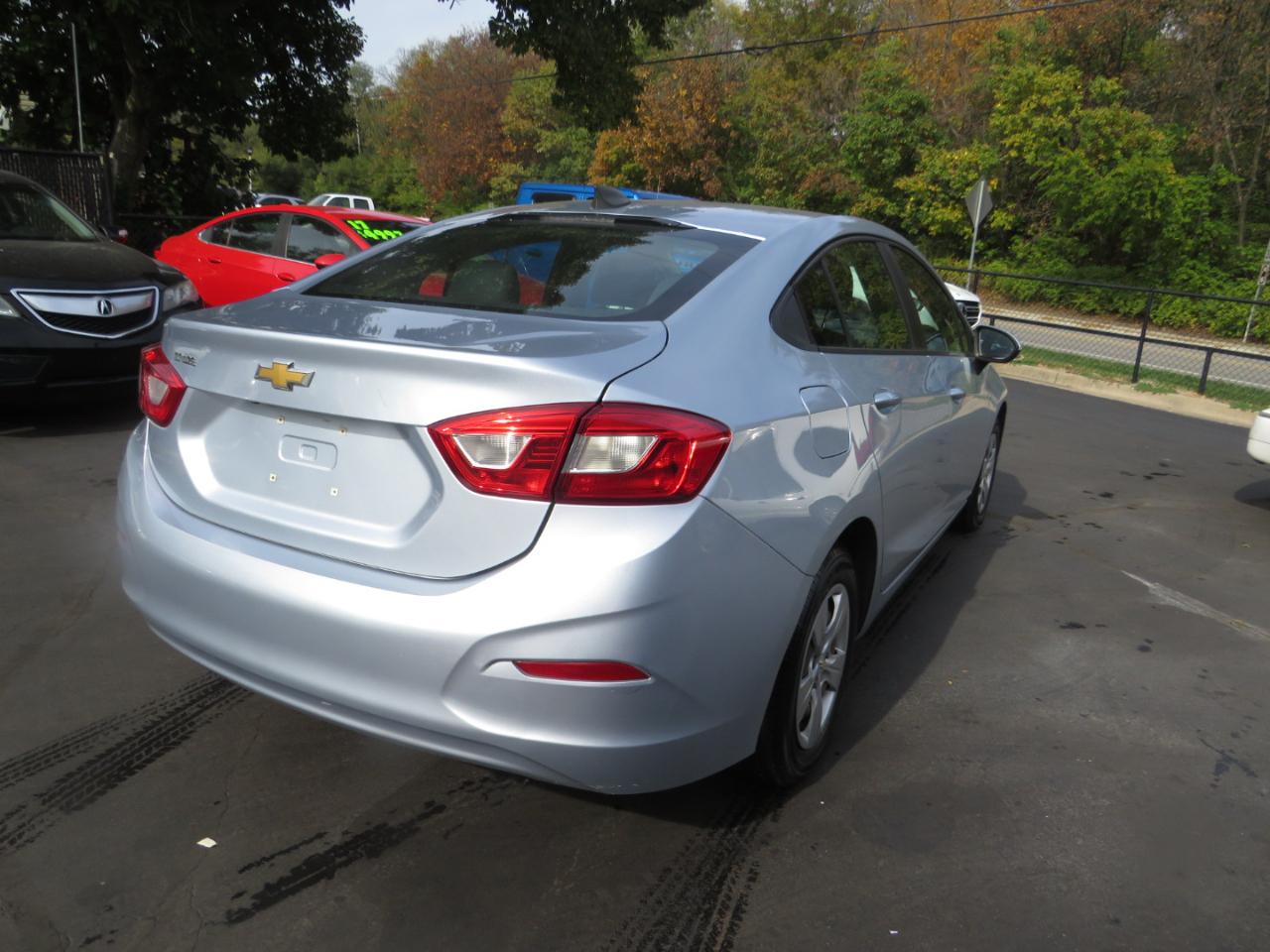 Chevrolet Cruze 4dr Sdn 1.4L LS w/1SA 2018
