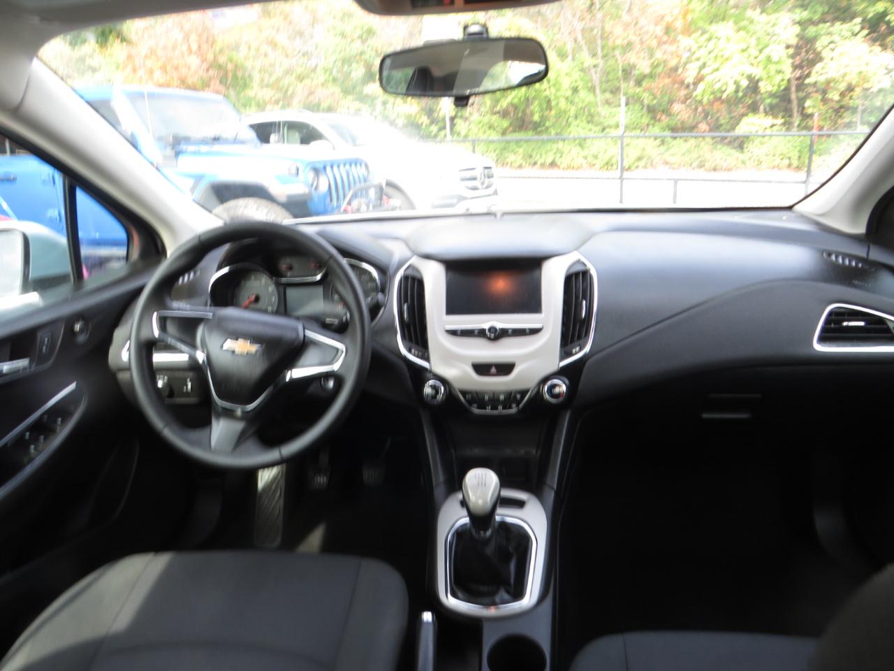 Chevrolet Cruze 4dr Sdn 1.4L LS w/1SA 2018