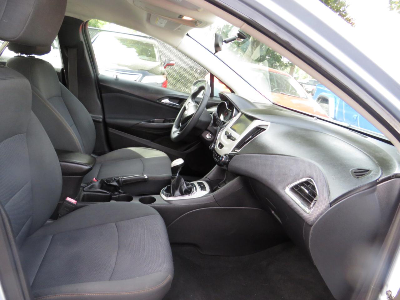 Chevrolet Cruze 4dr Sdn 1.4L LS w/1SA 2018