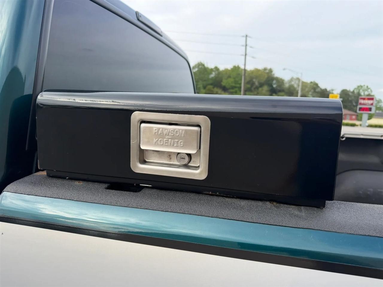 Dodge Ram 1500 Reg Cab 119" WB 4WD 1997