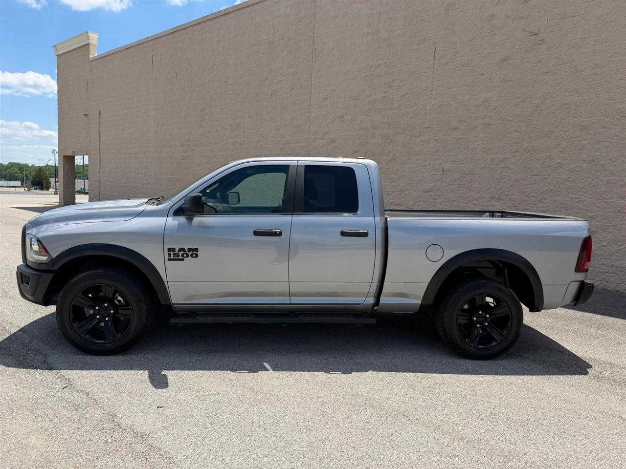RAM 1500 Classic Warlock 4x4 Quad Cab 6'4" Box 2021