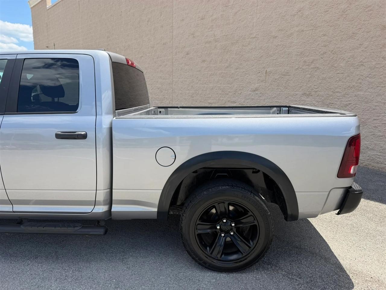 RAM 1500 Classic Warlock 4x4 Quad Cab 6'4" Box 2021