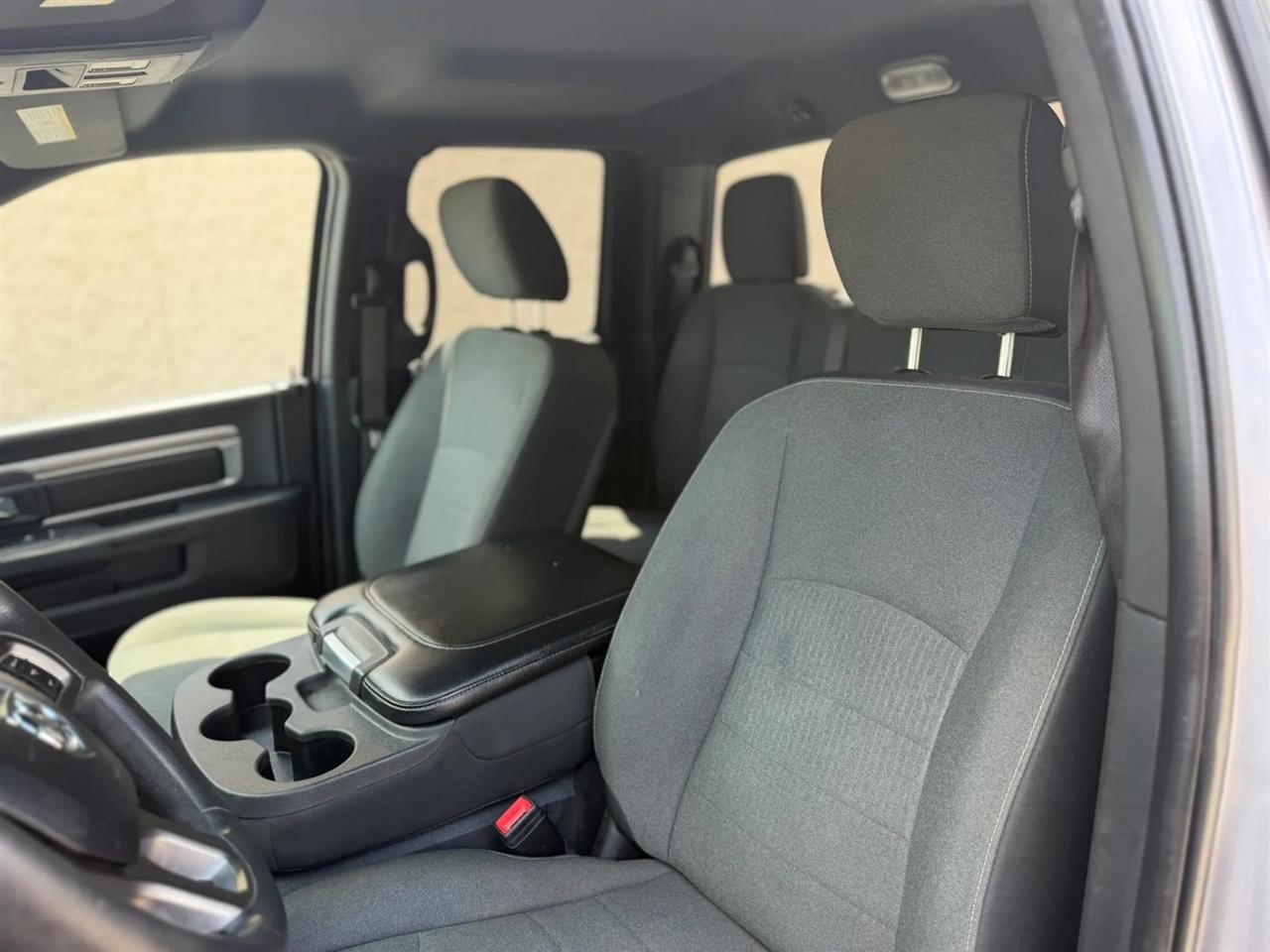 RAM 1500 Classic Warlock 4x4 Quad Cab 6'4" Box 2021