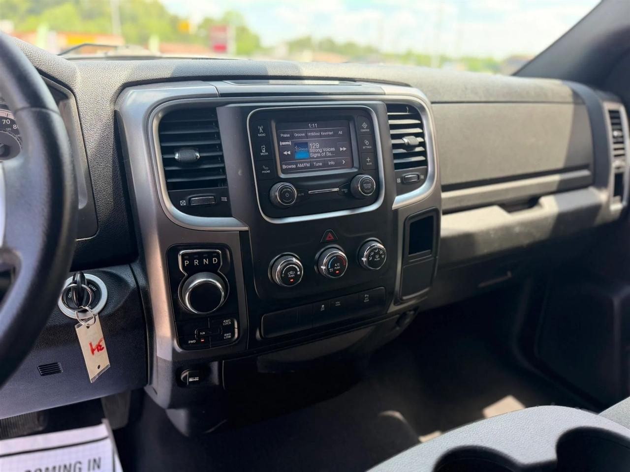 RAM 1500 Classic Warlock 4x4 Quad Cab 6'4" Box 2021