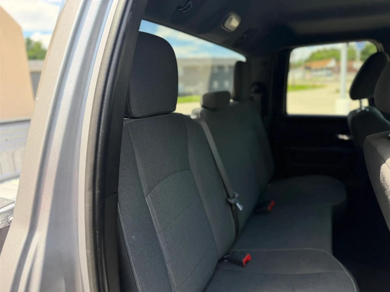 RAM 1500 Classic Warlock 4x4 Quad Cab 6'4" Box 2021