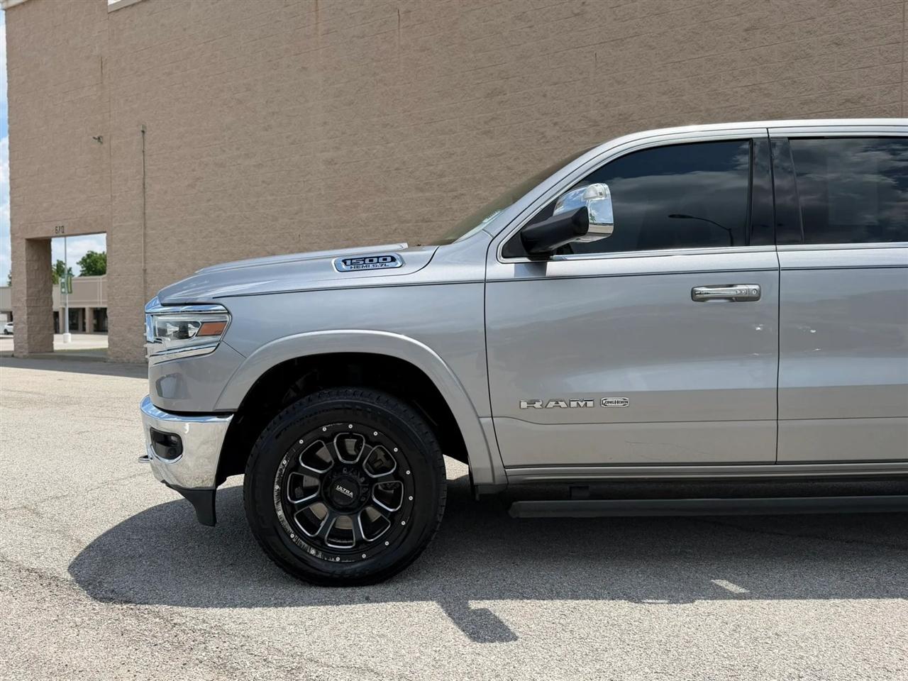 RAM 1500 Longhorn 4x4 Crew Cab 5'7" Box 2019
