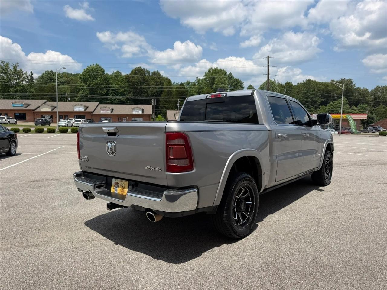 RAM 1500 Longhorn 4x4 Crew Cab 5'7" Box 2019