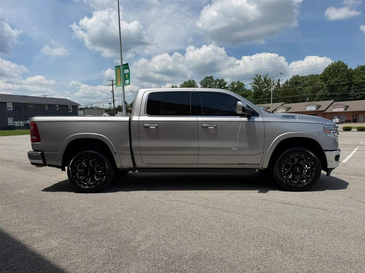 RAM 1500 Longhorn 4x4 Crew Cab 5'7" Box 2019