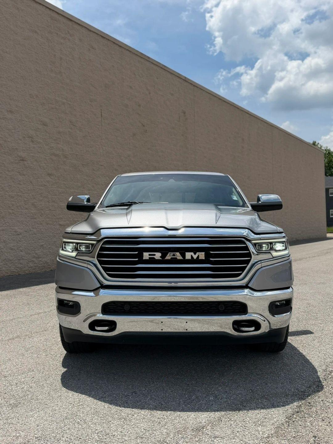 RAM 1500 Longhorn 4x4 Crew Cab 5'7" Box 2019