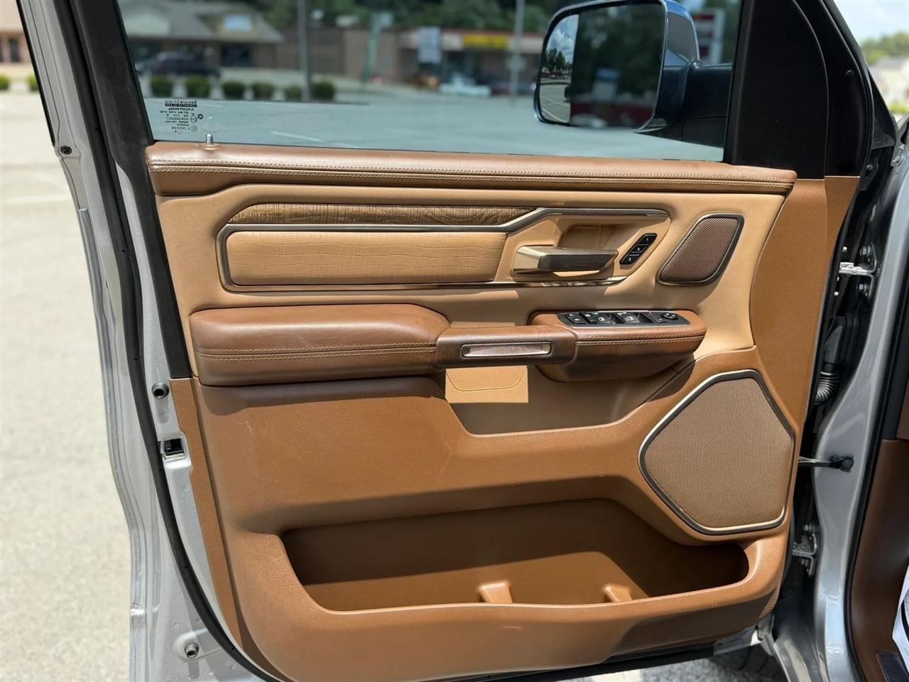 RAM 1500 Longhorn 4x4 Crew Cab 5'7" Box 2019