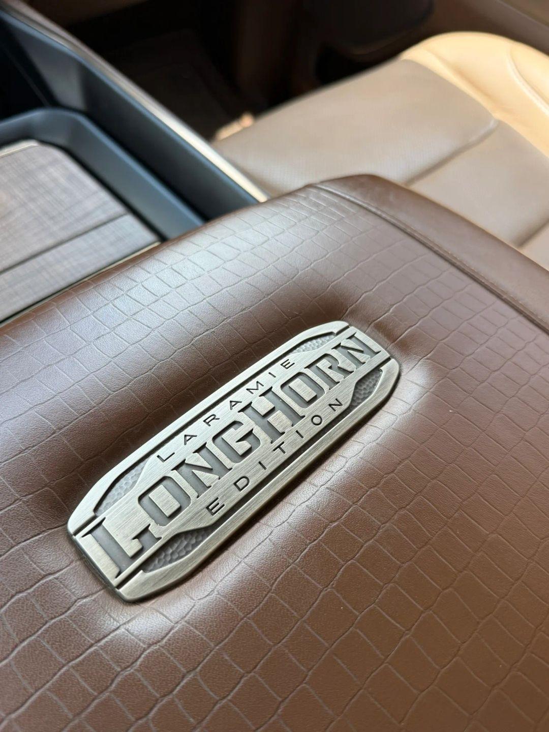 RAM 1500 Longhorn 4x4 Crew Cab 5'7" Box 2019