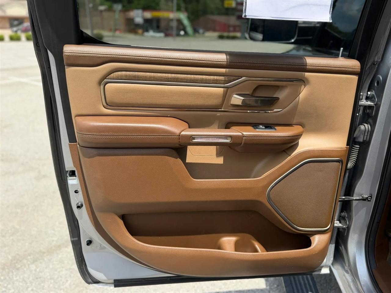 RAM 1500 Longhorn 4x4 Crew Cab 5'7" Box 2019