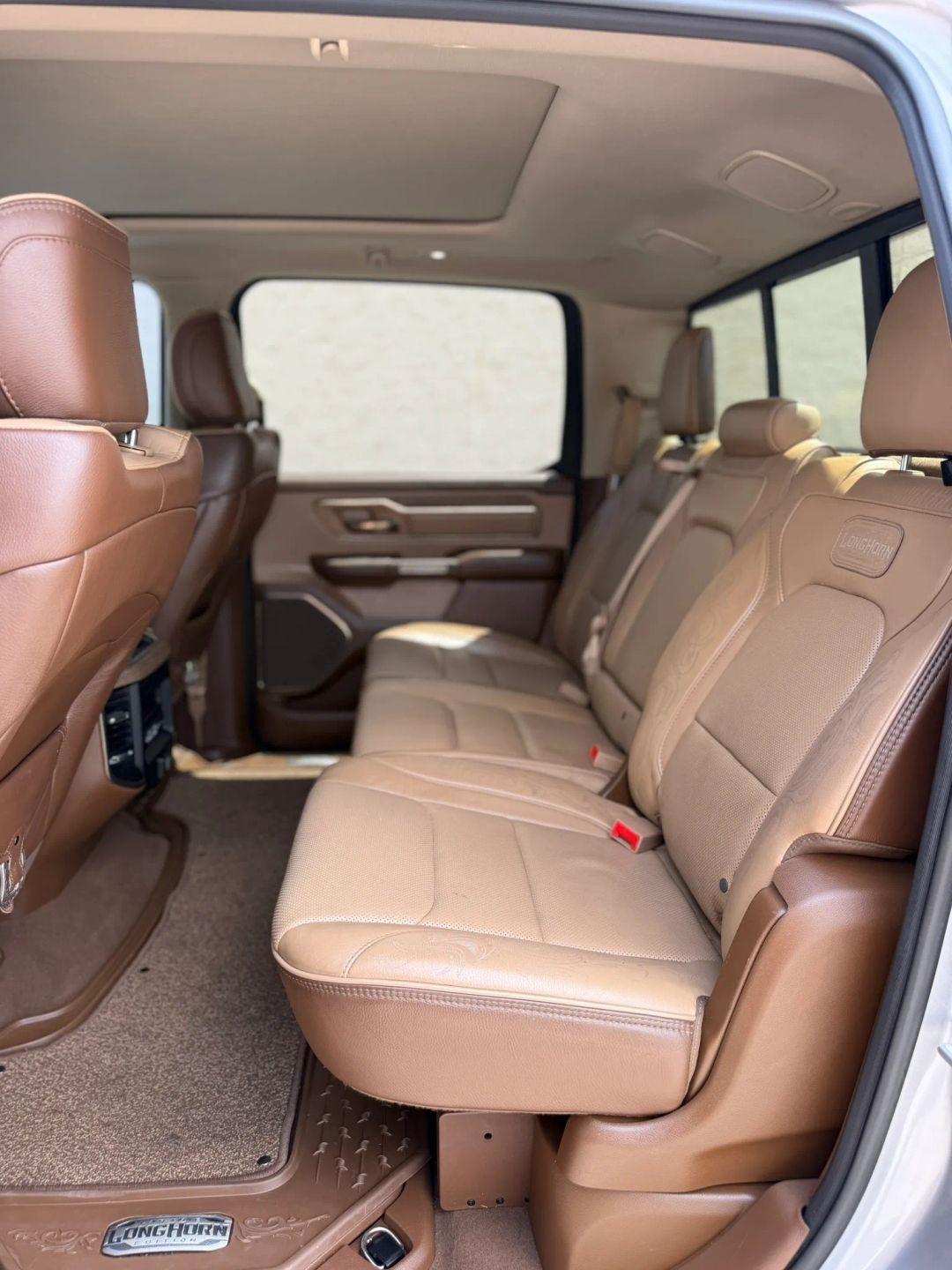 RAM 1500 Longhorn 4x4 Crew Cab 5'7" Box 2019