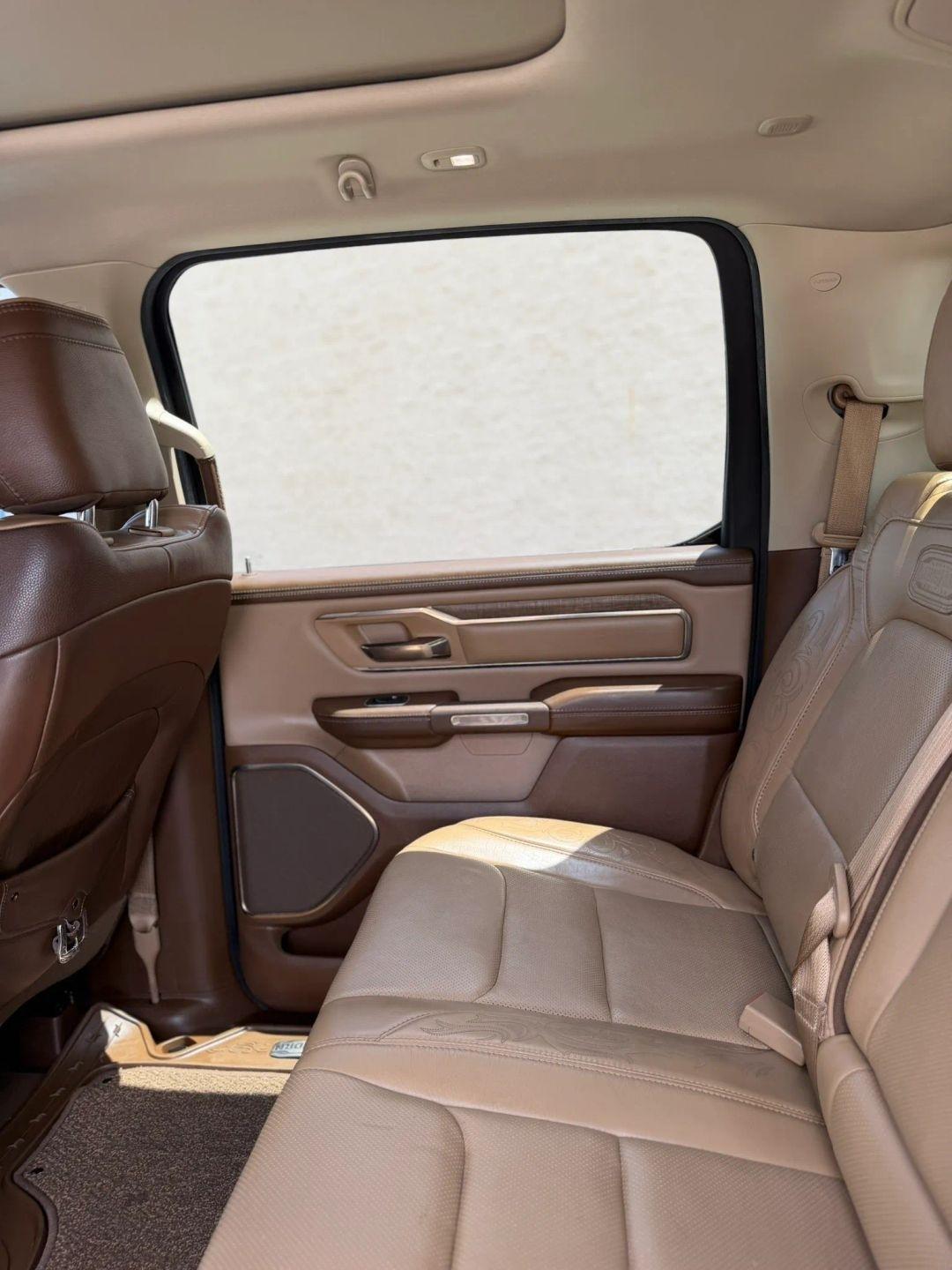 RAM 1500 Longhorn 4x4 Crew Cab 5'7" Box 2019