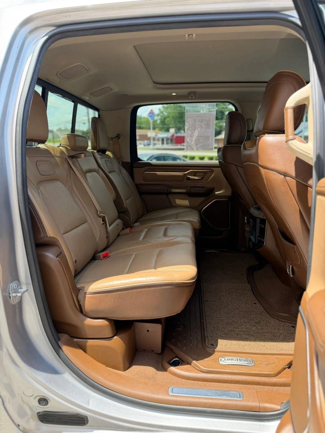 RAM 1500 Longhorn 4x4 Crew Cab 5'7" Box 2019